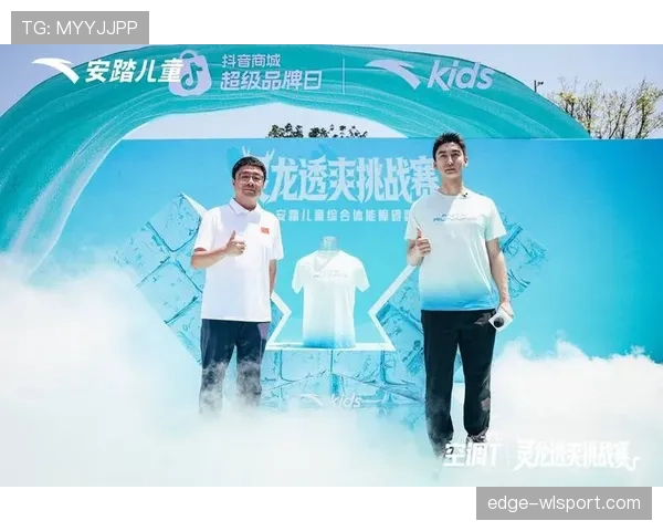 武大靖家冰箱里冻着的不是冰块,是他每天掐表练到凌晨三点的汗 武大靖家冰箱里冻着的不是冰块,是他每天掐表练到凌晨三点的汗